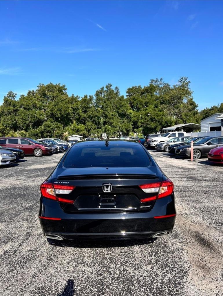 2021 Honda Accord Sport photo 4