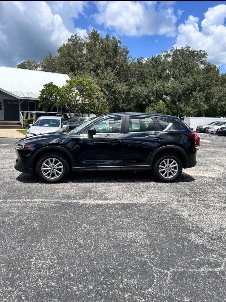 Mazda CX-5's photo