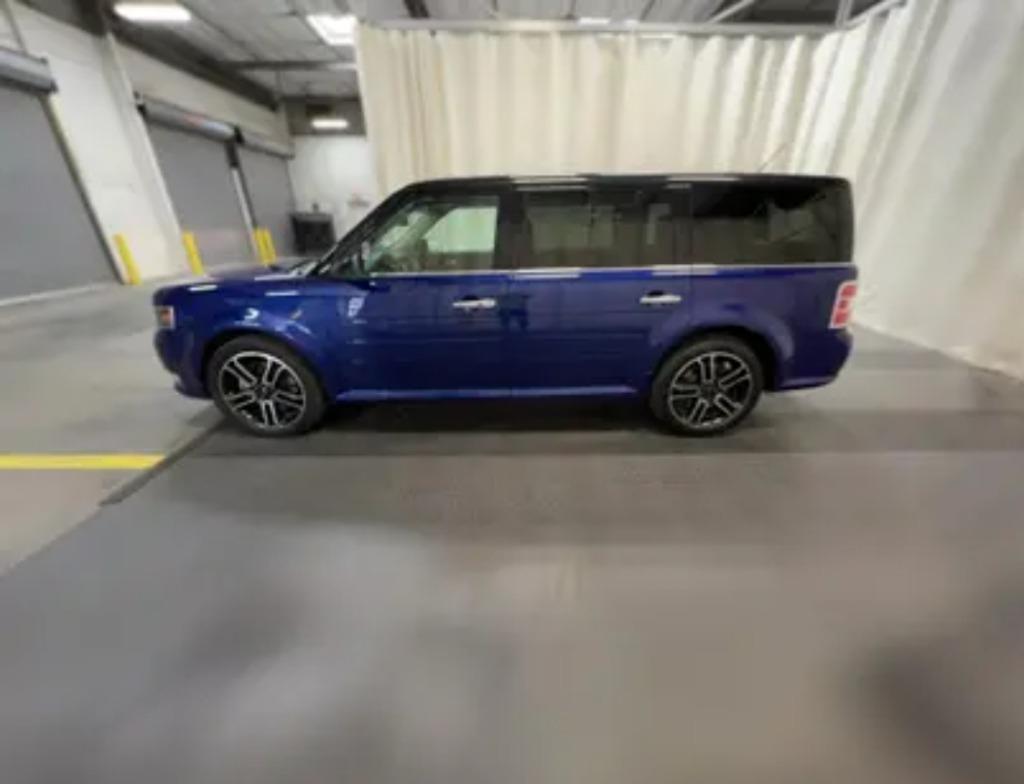 2011 Ford Flex Limited's photo